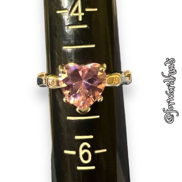 Bundle Sale 3 for $15 | Pink Glass Heart | Silver Tone Ring | Size 5 - Picture 5 of 8